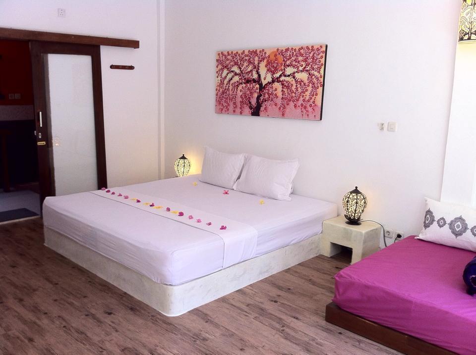 Rumah Cahaya Τζίλι Τραγουανγκάν Δωμάτιο φωτογραφία